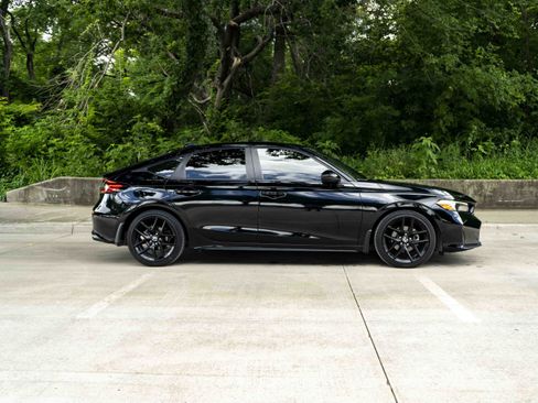 Used 2025 Honda Civic Sport image 10