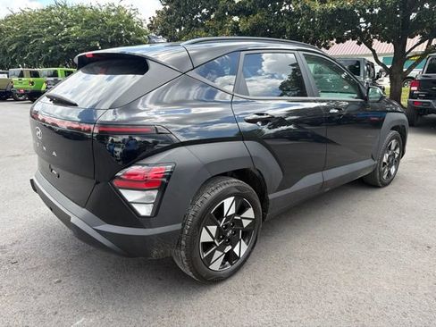 Used 2025 Hyundai Kona SEL FWD image 7