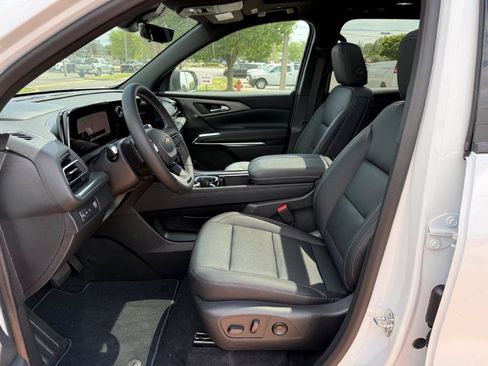 New 2026 Chevrolet Traverse LT w/ Sun and Wheel Package image 12