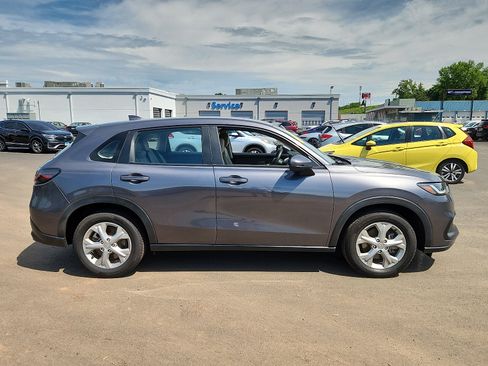 Used 2023 Honda HR-V LX image 7