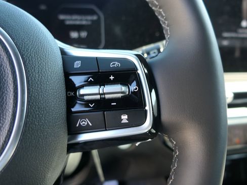New 2025 Kia Sorento SX Prestige image 15
