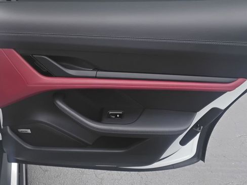 Used 2020 Porsche Taycan 4S image 24