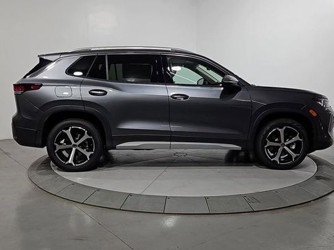 New 2026 Volkswagen Tiguan SE image 6