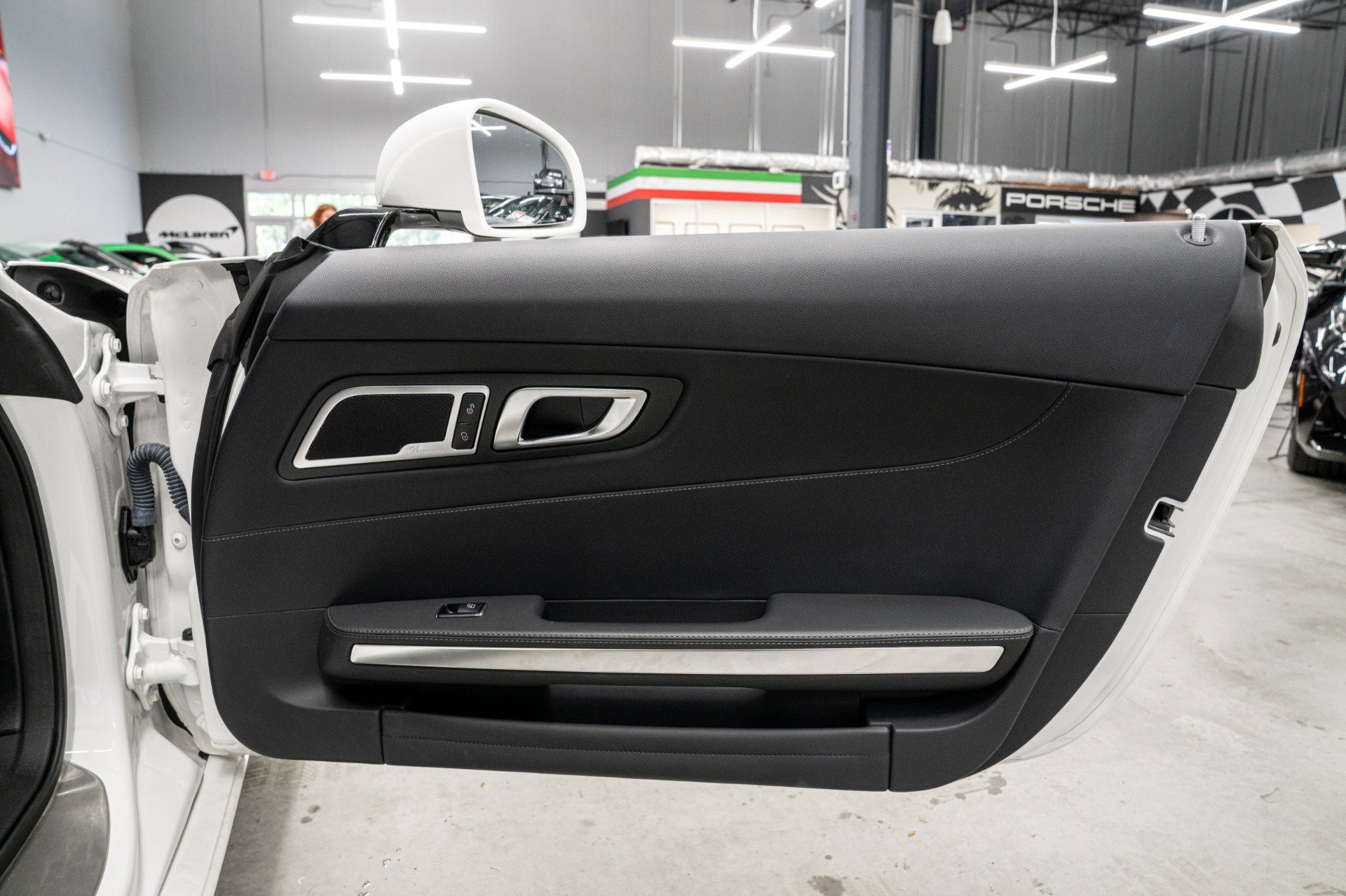 Used 2016 Mercedes-Benz AMG GT S image 33