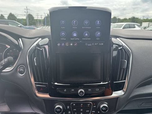 Used 2023 Chevrolet Traverse LT FWD image 56