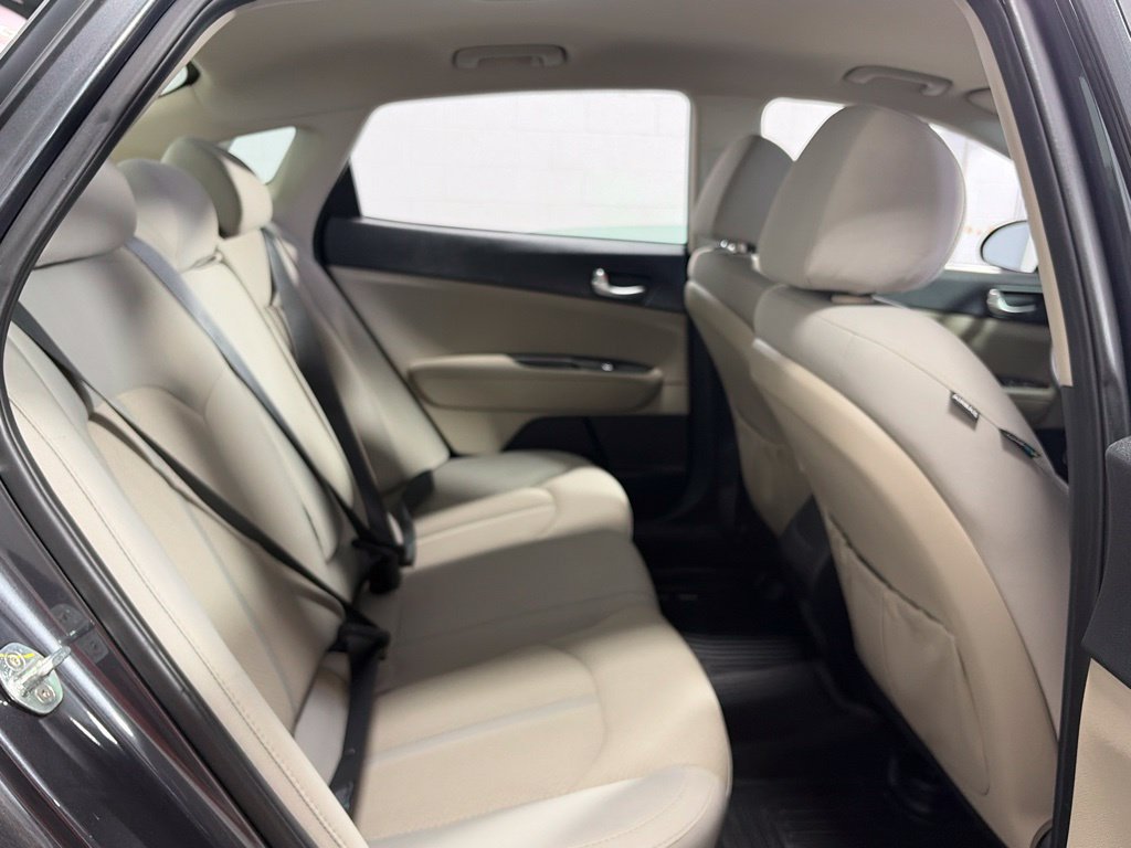 Used 2017 Kia Optima LX FWD image 29