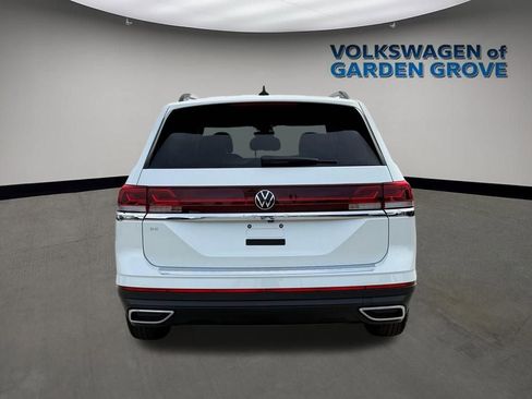 New 2026 Volkswagen Atlas SE image 6