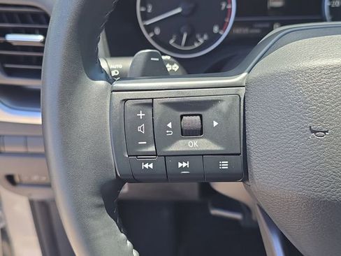 Certified 2025 Nissan Rogue SV w/ SV Premium Package FWD image 32