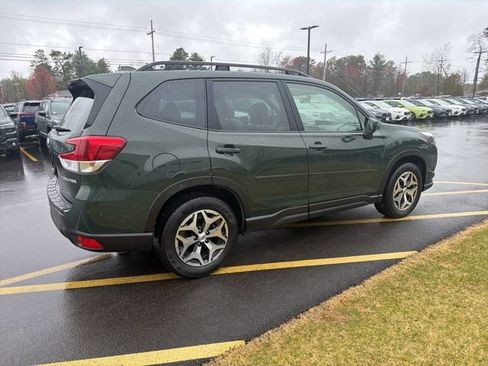 Used 2023 Subaru Forester Premium AWD/4WD image 5