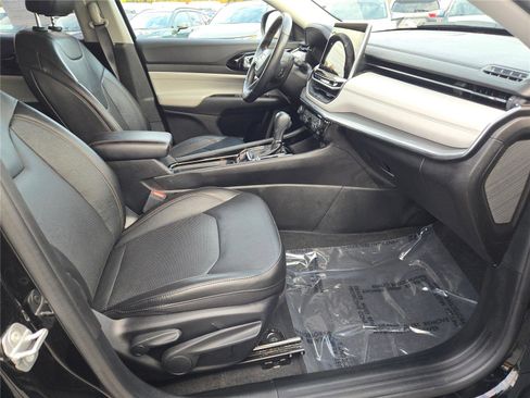 Used 2022 Jeep Compass Limited image 7