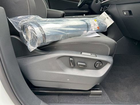 New 2025 Volkswagen Atlas SEL Premium R-Line image 38