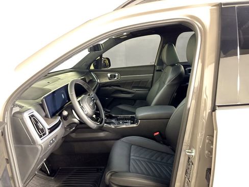 Used 2024 Kia Sorento SX Prestige image 11