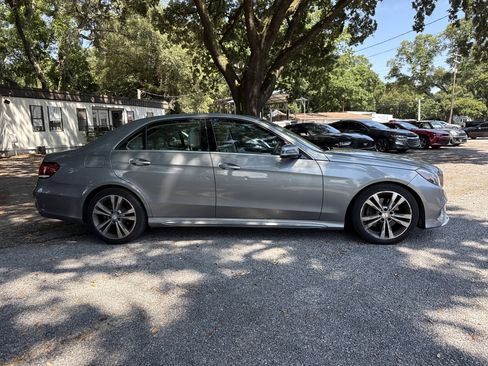 Used 2014 Mercedes-Benz E 350 Sedan image 6