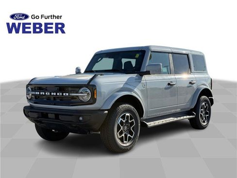 New 2026 Ford Bronco Outer Banks AWD/4WD image 1
