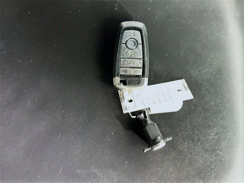 Used 2019 Ford F250 Platinum w/ FX4 Off-Road Package image 35