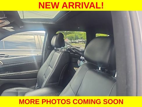 Used 2017 Jeep Grand Cherokee Limited AWD/4WD image 13