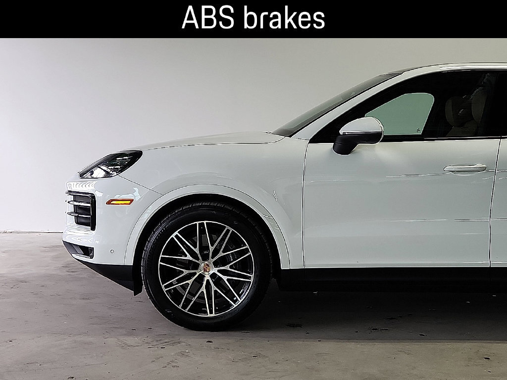 Certified 2026 Porsche Cayenne Coupe AWD/4WD image 6
