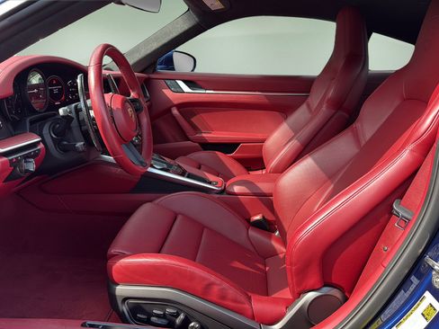 Used 2022 Porsche 911 Carrera RWD image 21