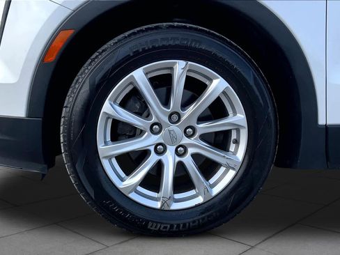 Used 2019 Cadillac XT4 Luxury FWD image 18