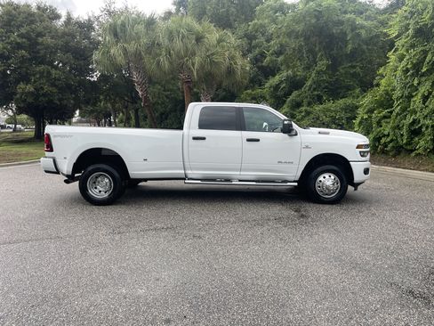 Used 2026 RAM 3500 Big Horn AWD/4WD image 10