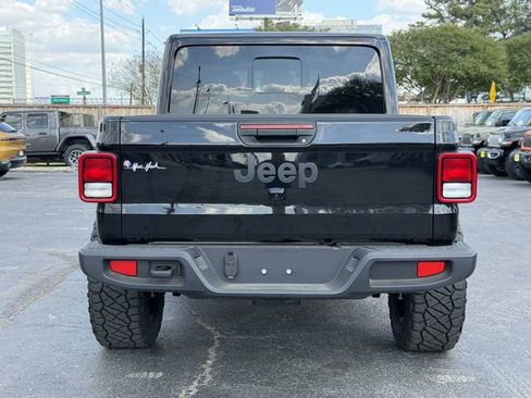 New 2025 Jeep Gladiator Sport AWD/4WD image 6