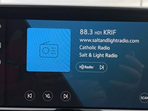 Used 2025 Volkswagen Atlas SE image 16