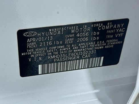 Used 2013 Hyundai Elantra GT FWD image 12