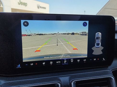 Used 2025 Ford Mustang Premium RWD image 18