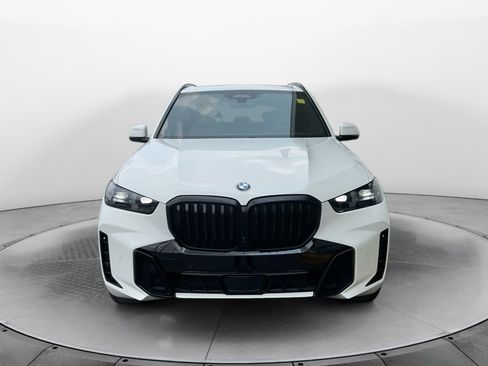 Used 2024 BMW X5 sDrive40i w/ M Sport Package RWD image 2