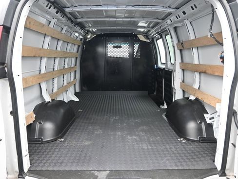 Used 2023 Chevrolet Express 2500 w/ Driver Convenience Package image 21