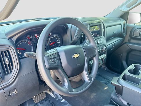 Used 2024 Chevrolet Silverado 1500 Custom AWD/4WD image 9