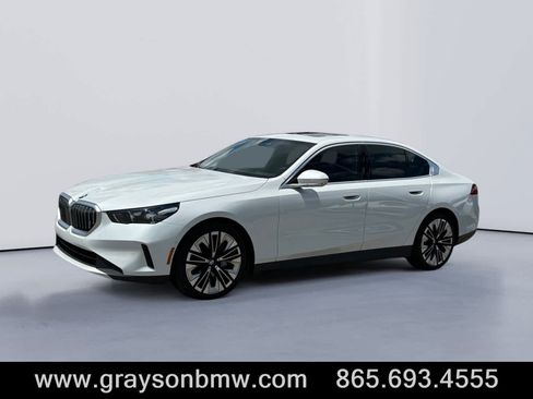 Used 2026 BMW 540i xDrive AWD/4WD image 7