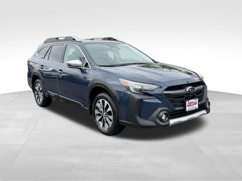 Used 2025 Subaru Outback Touring XT AWD/4WD image 4