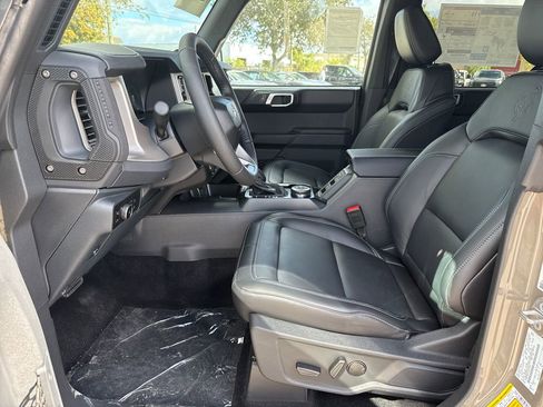 New 2025 Ford Bronco Outer Banks w/ Sasquatch Package image 20