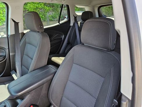 Used 2022 GMC Terrain SLE w/ Driver Convenience Package AWD/4WD image 33