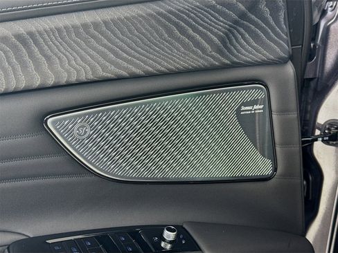 New 2025 Maserati Grecale GT image 18