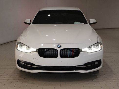 Used 2018 BMW 330e RWD image 9