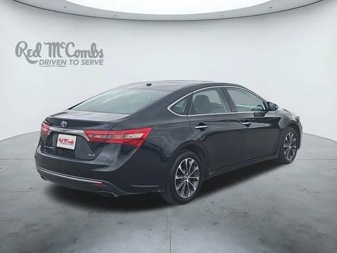 Used 2017 Toyota Avalon XLE w/ Carpet Mat Package FWD image 5