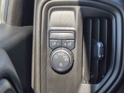 Certified 2022 Chevrolet Silverado 1500 Custom RWD image 16