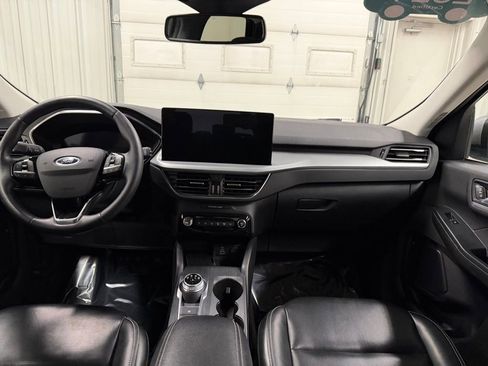Used 2024 Ford Escape Platinum AWD/4WD image 22