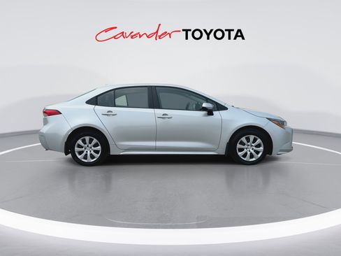 Used 2026 Toyota Corolla LE FWD image 9
