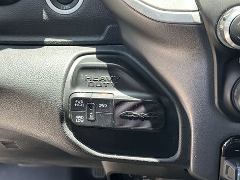 Certified 2022 RAM 2500 Big Horn AWD/4WD image 29