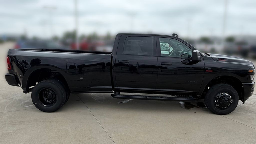 New 2026 RAM 3500 Big Horn AWD/4WD image 14