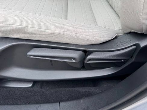 Certified 2026 Honda HR-V LX image 23
