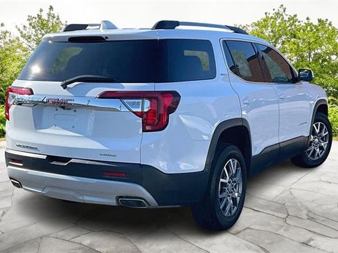 Used 2021 GMC Acadia SLT image 2