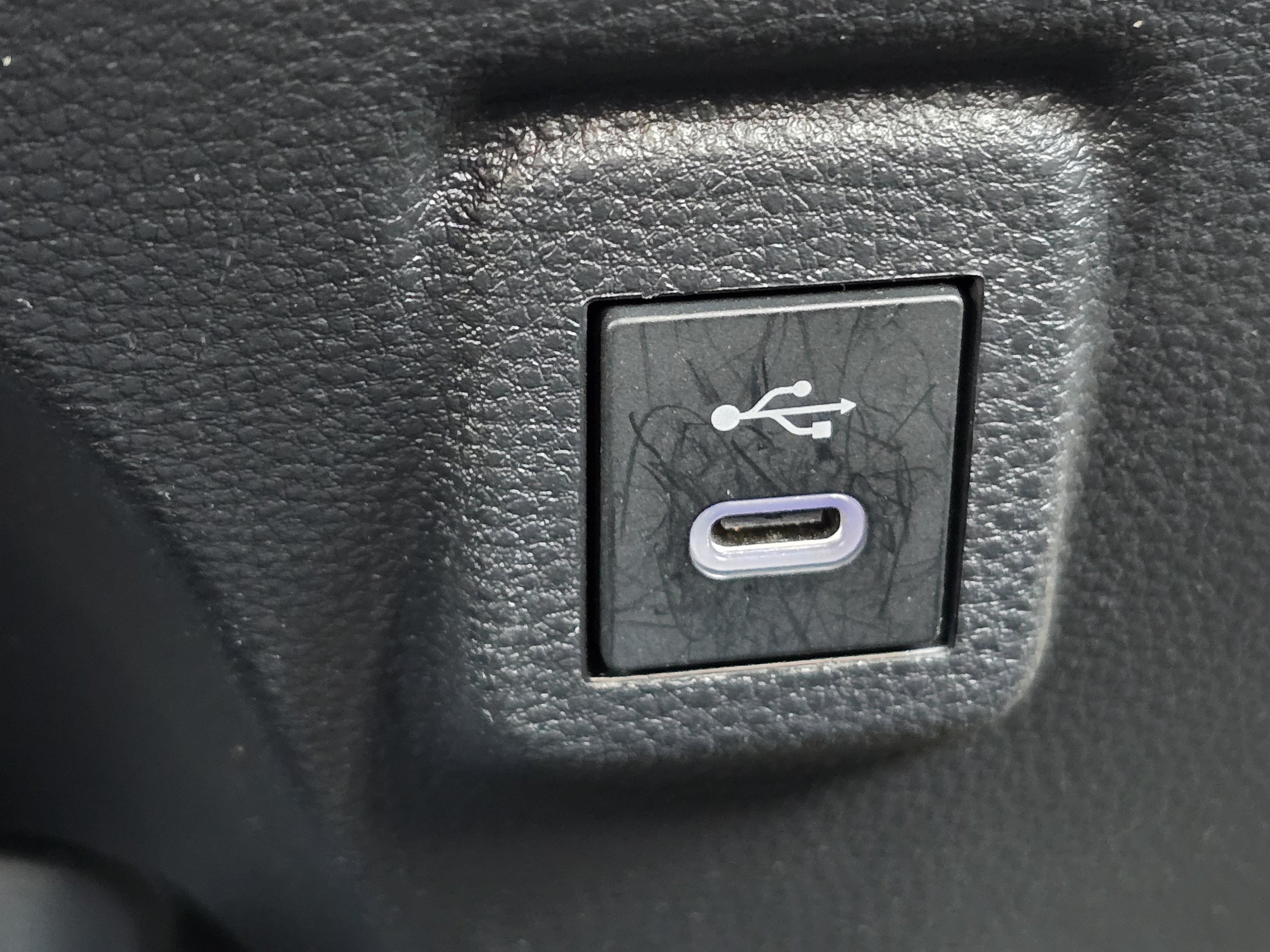 Used 2025 Toyota Corolla LE FWD image 12