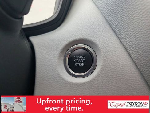 Used 2024 Toyota Corolla SE FWD image 19