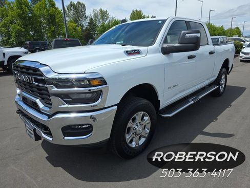 Used 2026 RAM 2500 Big Horn AWD/4WD image 1