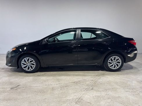 Used 2017 Toyota Corolla L image 4