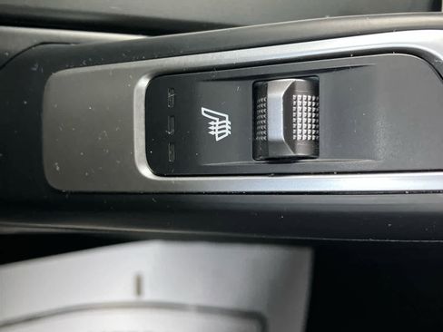 Used 2023 Kia Sorento S image 24